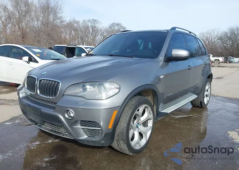 2013 BMW X5 xDrive35I/xDrive35I Premium/xDrive35I Sport Activity из США, поврежденный, VIN 5UXZV4C51D0G50728